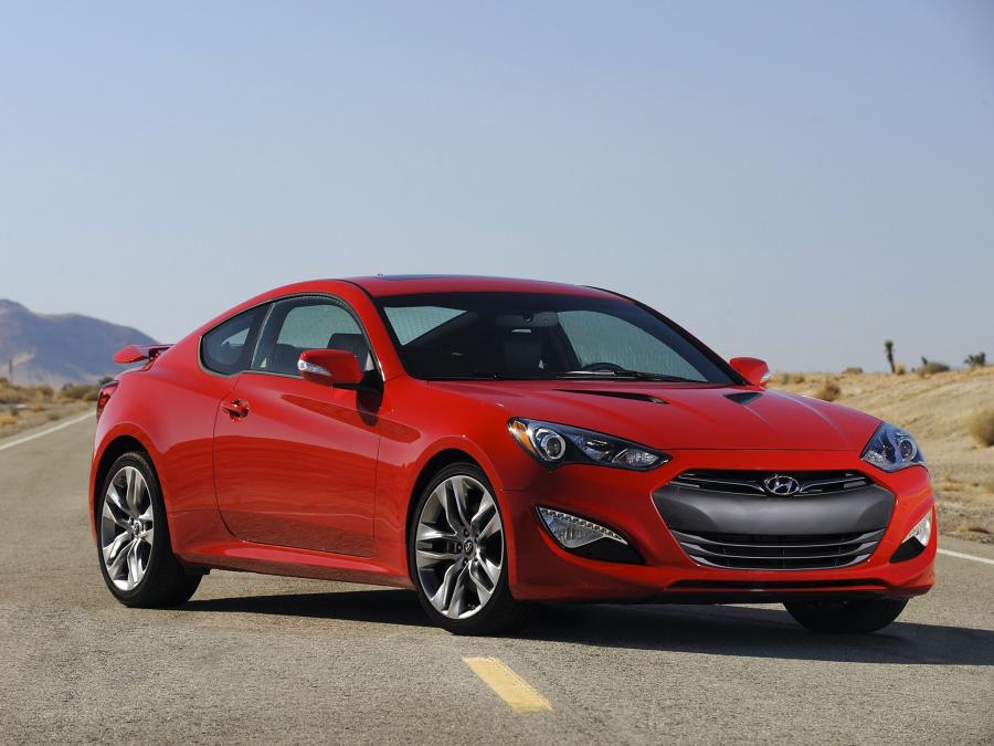  Hyundai Genesis Coupe 2012 года  (US) (фото 13 из 15)